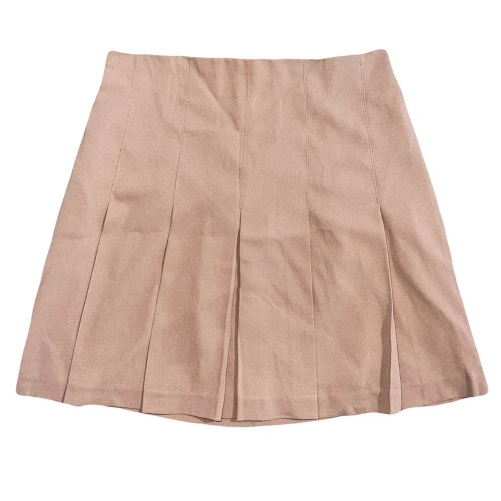 $4 CUTE FOREVER 21 SKIRT NEW WITH TAGS $4 WHEN BUNDLED WITH 3 OR MORE ITEMS